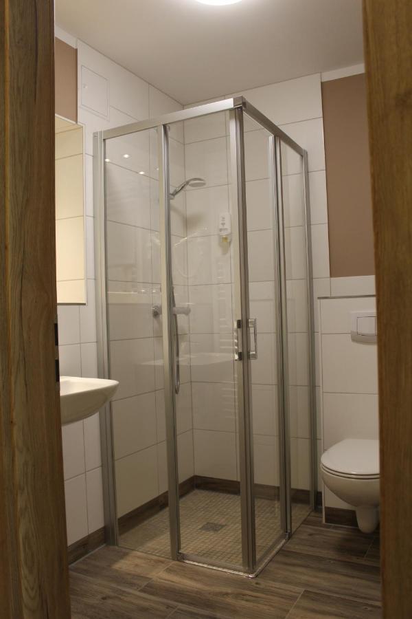 Vorsicht Hotel Deyelsdorf ภายนอก รูปภาพ